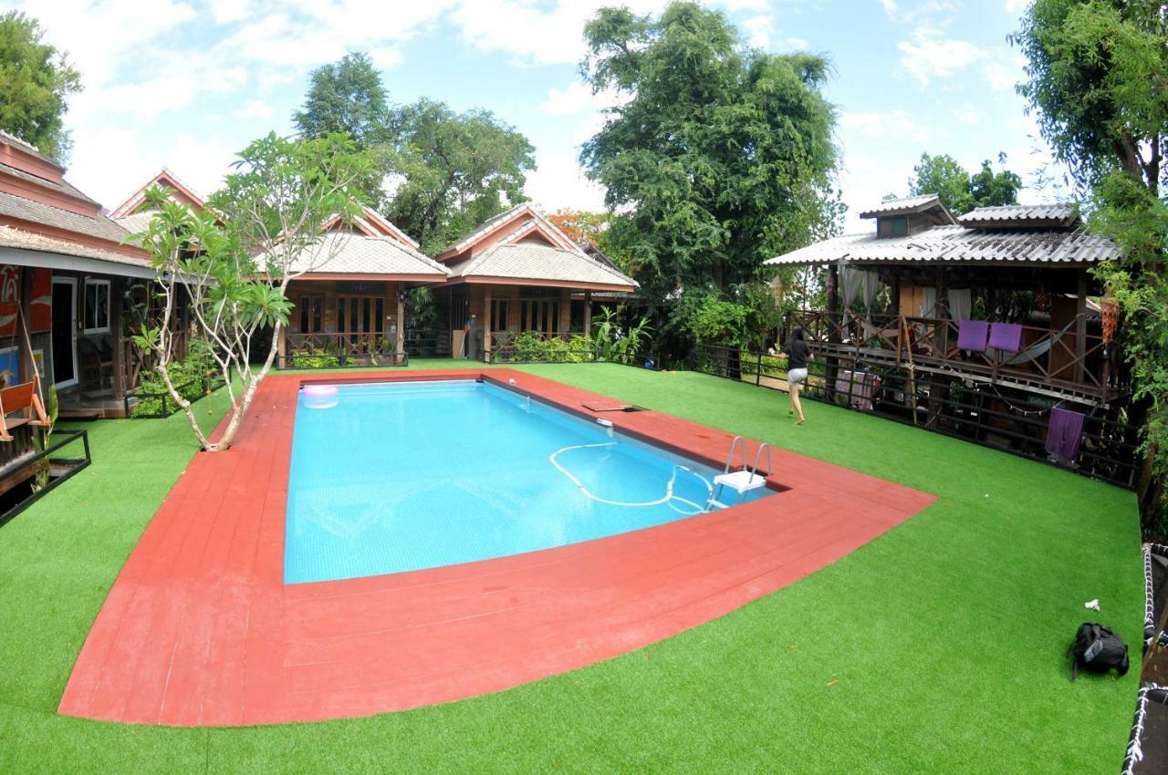 Sawasdeepai River Resort Eksteriør billede